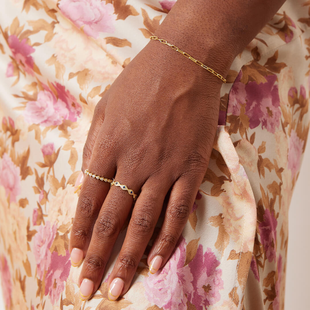 Fashion Heart Pendant Chain Bracelet -Link Connected Metal Wide Finger Ring  Bracelets -Women Link Hand Harness Jewelry